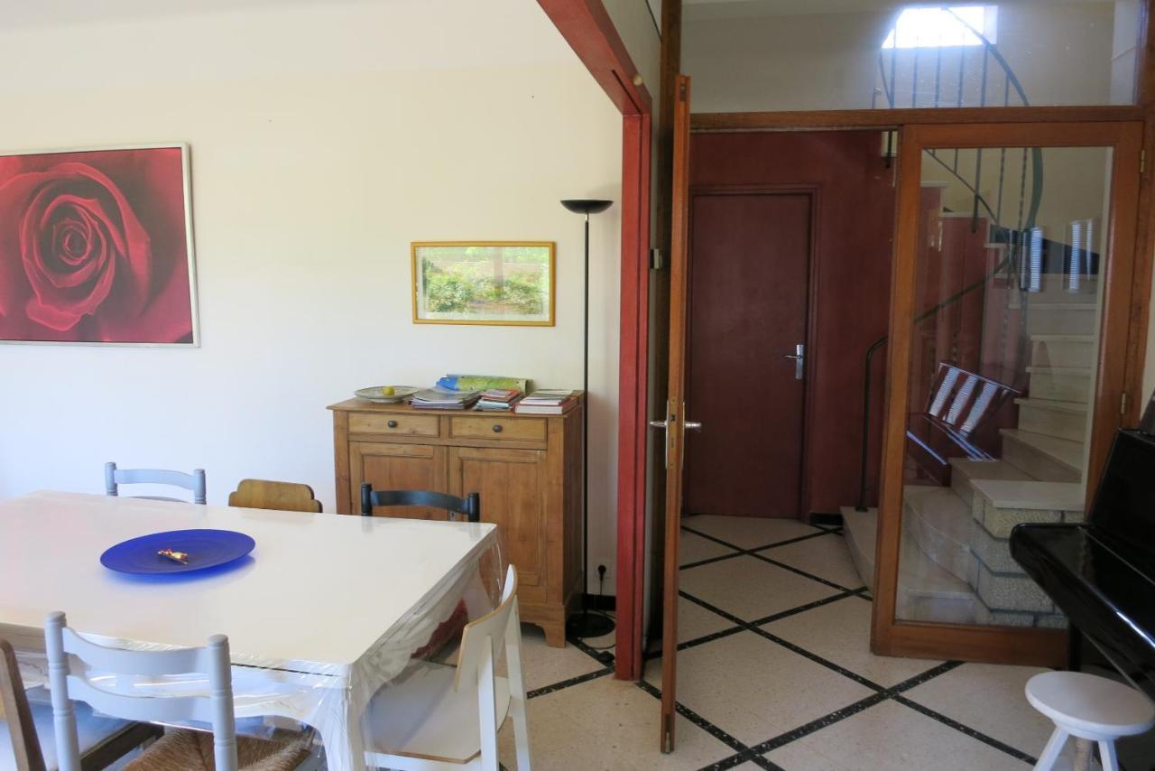 Maison Lumineuse Et Spacieuse Avec Jardin Arbore La Valette-du-Var Εξωτερικό φωτογραφία